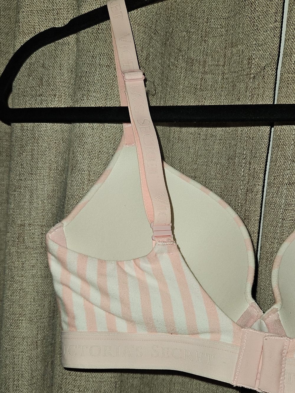 Victoria Secret Striped Bra - Picture 4 of 5